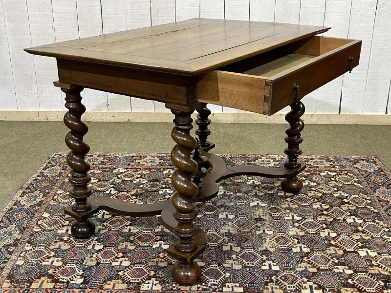 Pamono Louis XIII Style Desk in Walnut, 1800s> Desks