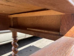 Pamono Louis XIII Style Oak 2-Drawer Desk with Twisted Legs