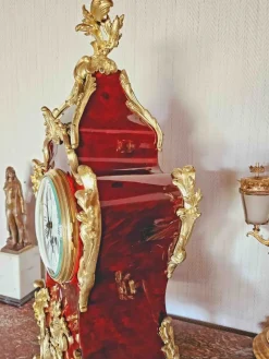 New Pamono Louis XV Clock in Tortoiseshell Effect Lacquer & Gilt Bronze
