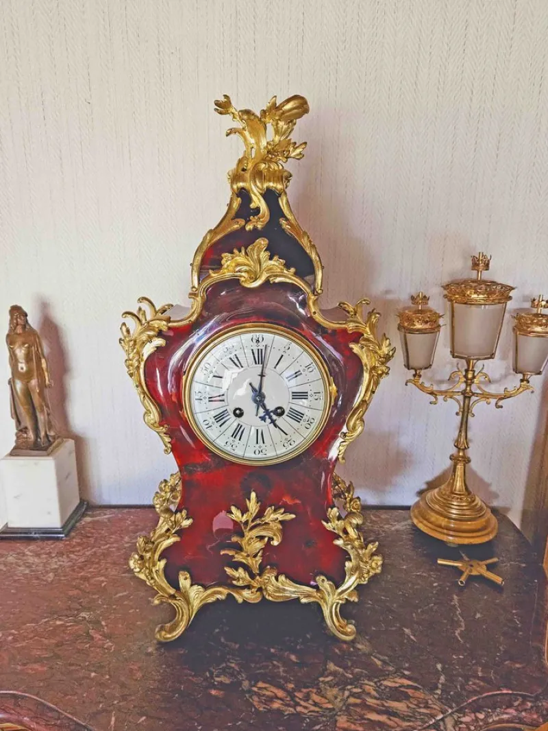 New Pamono Louis XV Clock in Tortoiseshell Effect Lacquer & Gilt Bronze