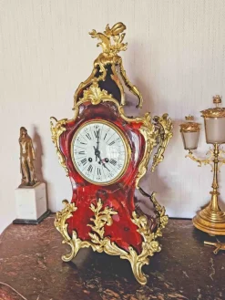 New Pamono Louis XV Clock in Tortoiseshell Effect Lacquer & Gilt Bronze