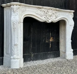 Outlet Pamono Louis XV Fireplace in White Carrara Marble, 1880s