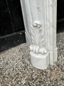 Outlet Pamono Louis XV Fireplace in White Carrara Marble, 1880s