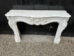Outlet Pamono Louis XV Fireplace in White Carrara Marble, 1880s
