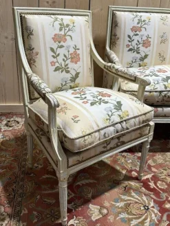 Pamono Louis XVI Style Sofa and Chairs, Set of 3><noscript><img width=