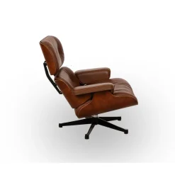 Pamono Lounge Chair in Leather by Charles & Ray Eames for Herman Miller><noscript><img width=