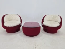Pamono Lounge Chairs and Coffee Table, France, 1970s, Set of 3><noscript><img width=