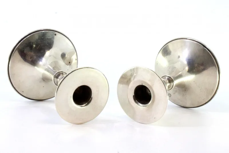 Pamono Low Candlesticks in Silver, Set of 2> Candleholders