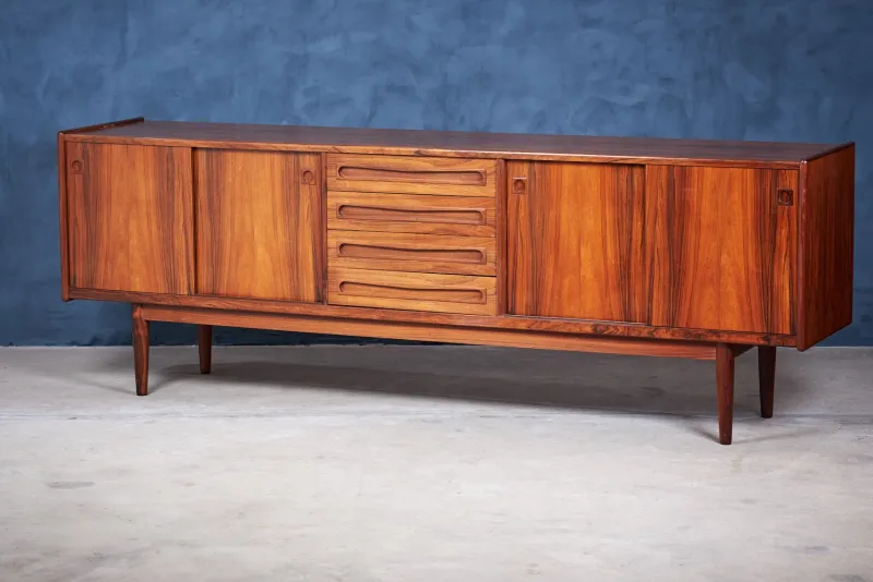 Pamono Low Rosewood Sideboard by Johannes Andersen for Uldum Møbelfabrik, 1960s> Sideboards & Buffets