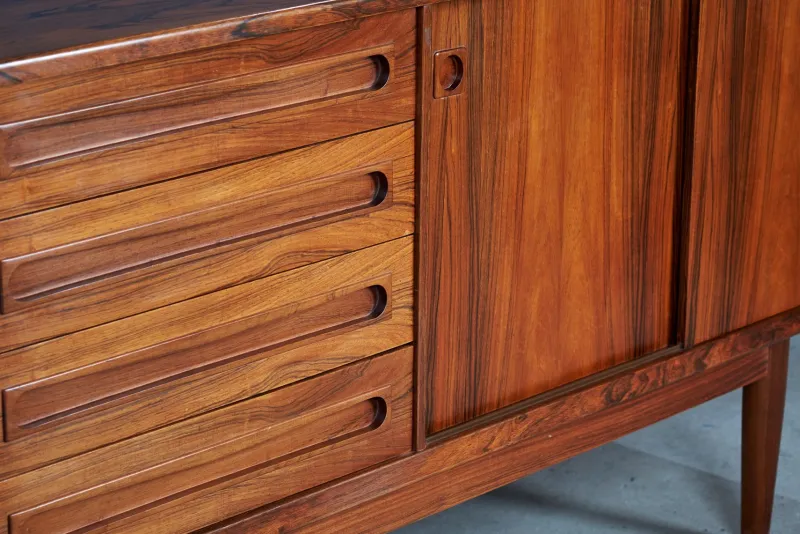 Pamono Low Rosewood Sideboard by Johannes Andersen for Uldum Møbelfabrik, 1960s> Sideboards & Buffets