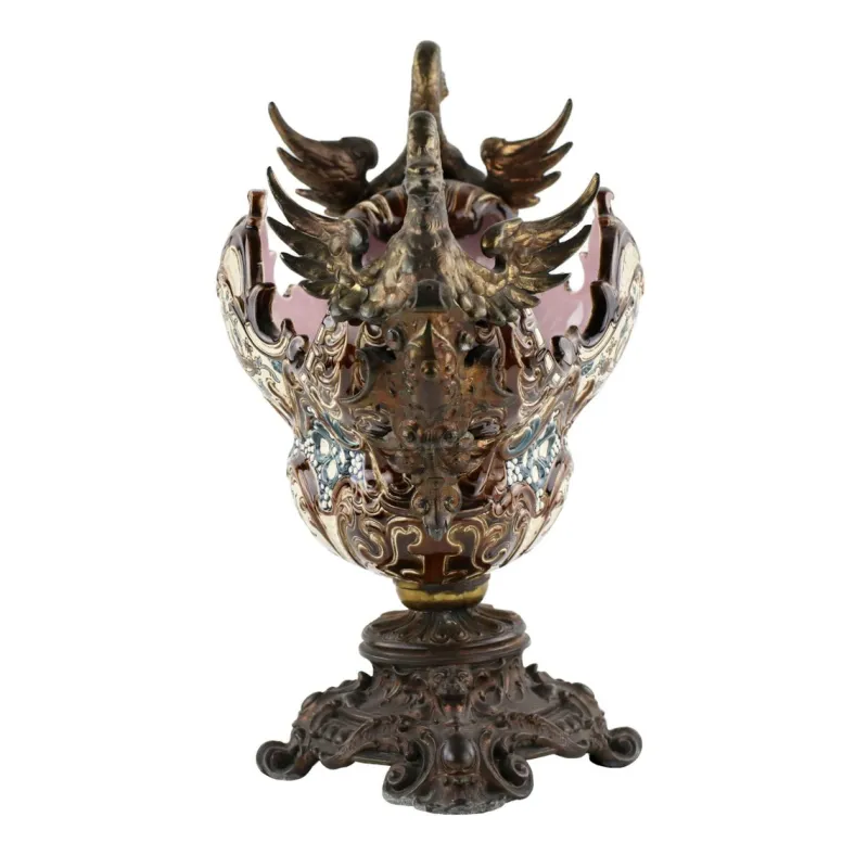 Outlet Pamono Majolica Jardinière with Griffins