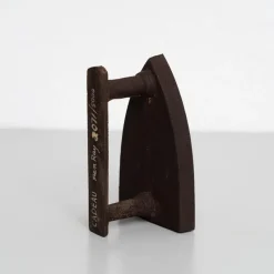 Pamono Man Ray, Le Cadeau Surrealist Sculpture, 1974, Iron> Surrealist|Sculpture