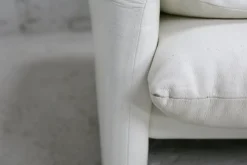 Pamono Maralunga Sofa in White Leather by Vico Magistretti for Cassina, Italy, 1970s><noscript><img width=