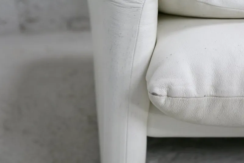 Pamono Maralunga Sofa in White Leather by Vico Magistretti for Cassina, Italy, 1970s> Couches & Sofas