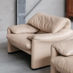 Pamono Maralunga Sofas and Armchairs by Vico Magisretti for Cassina, 1990s, Set of 5><noscript><img width=