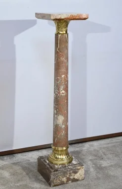 Hot Pamono Marble Column with Pivoting Tray, Late 19th Century