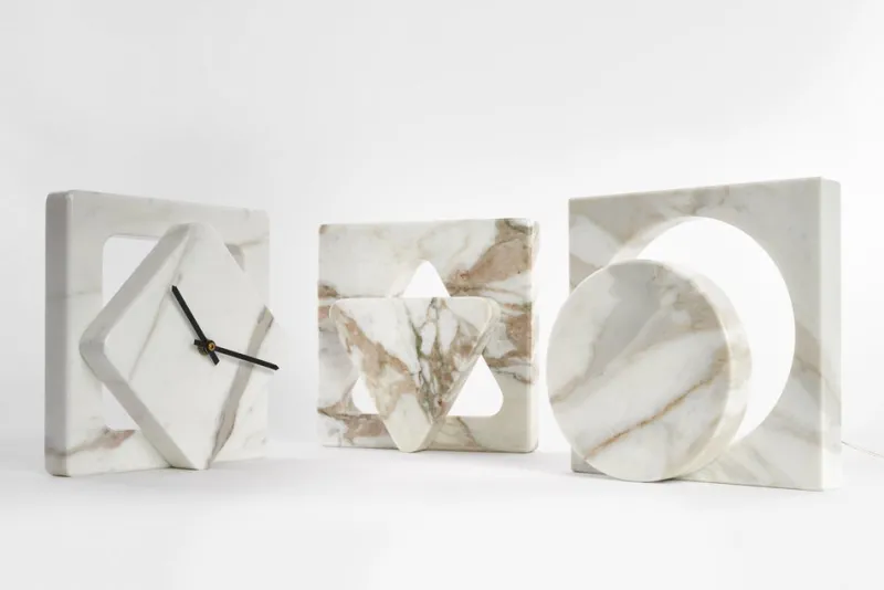 Best Pamono Marble One Cut Table Clock by Moreno Ratti