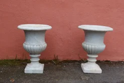 Outlet Pamono Medici Marble Vases, 19th Century, Set of 2