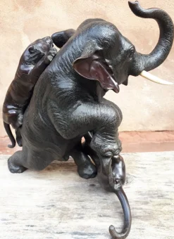 Pamono Meiji Okimono Bronze Sculpture of an Elephant Attacked by Tigers, Japan, 1890s><noscript><img width=