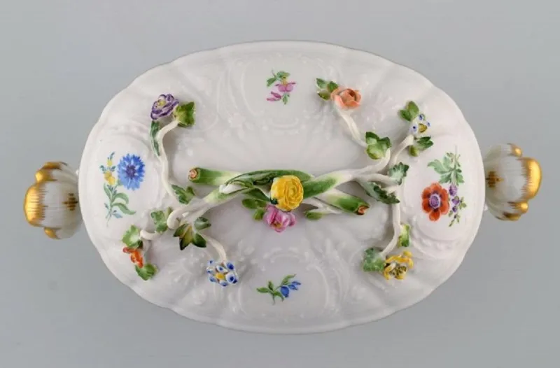 Pamono Meissen Porcelain Lidded Tureen With Hand-Painted Flowers and Gold Edge