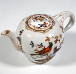 Outlet Pamono Meissen Tea Service with Bird and Insect Painting and Gold, Germany, 1820, Set of 6
