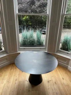 Pamono Metal Round Dining Table by AM.PM, 2010s><noscript><img width=
