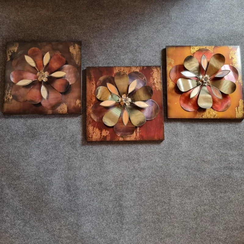 Pamono Metal Wall Flowers, 1980s, Set of 3> Wall Decor