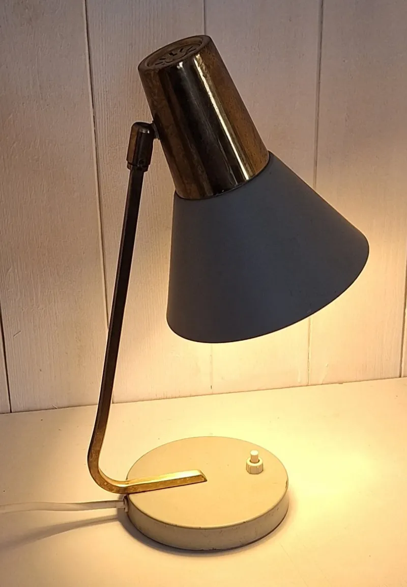 New Pamono Mid-Century Adjustable Desk Lamp with Grey Lacquered Metal Frame and Brass Holder, 1960s