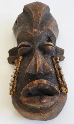 Hot Pamono Mid-Century African Mask, 1950s