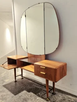 Pamono Mid-Century Art Deco Style Walnut & Brass Dressing Table by A.A. Patijn for Zijlstra Joure><noscript><img width=