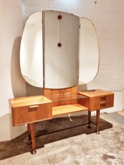 Pamono Mid-Century Art Deco Style Walnut & Brass Dressing Table by A.A. Patijn for Zijlstra Joure><noscript><img width=