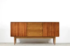 Pamono Mid-Century British Walnut and Brass Sideboard from Wrighton, 1960s> Sideboards & Buffets
