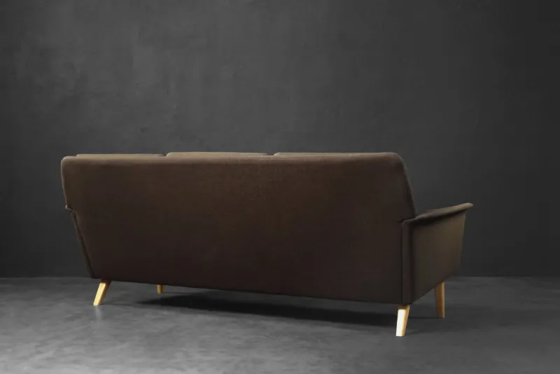 Pamono Mid-Century Danish Modern Brown 3-Seater Sofa by Folke Ohlsson for Fritz Hansen, 1960s> Couches & Sofas