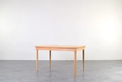 Pamono Mid-Century Danish Oak Extendable Dining Table, 1960s> Dining Tables & Sets