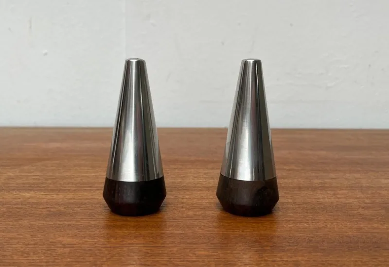 Pamono Mid-Century Danish Pepper and Salt Shakers from A&B Lundtofte, 1960s, Set of 2> Salt & Pepper Shakers