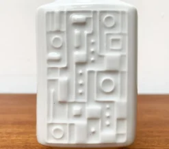 Pamono Mid-Century German Brutalist Porcelain Vase from Wunsiedel Bavaria Porzellan, 1960s> Vases