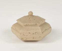 Hot Pamono Mid-Century Hexagonal Travertine Box in the style of Fratelli Mannelli, Italy, 1970s