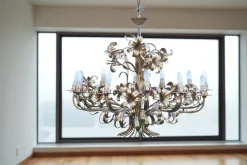 Hot Pamono Mid-Century Hollywood Regency Gilt Floral Lily 12-Light Chandelier attributed to Hans Kögl, Italy, 1970s