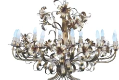 Hot Pamono Mid-Century Hollywood Regency Gilt Floral Lily 12-Light Chandelier attributed to Hans Kögl, Italy, 1970s
