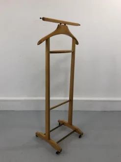 Pamono Mid-Century Italian Beech and Brass Suit Rack from Fratelli Reguitti, 1950s