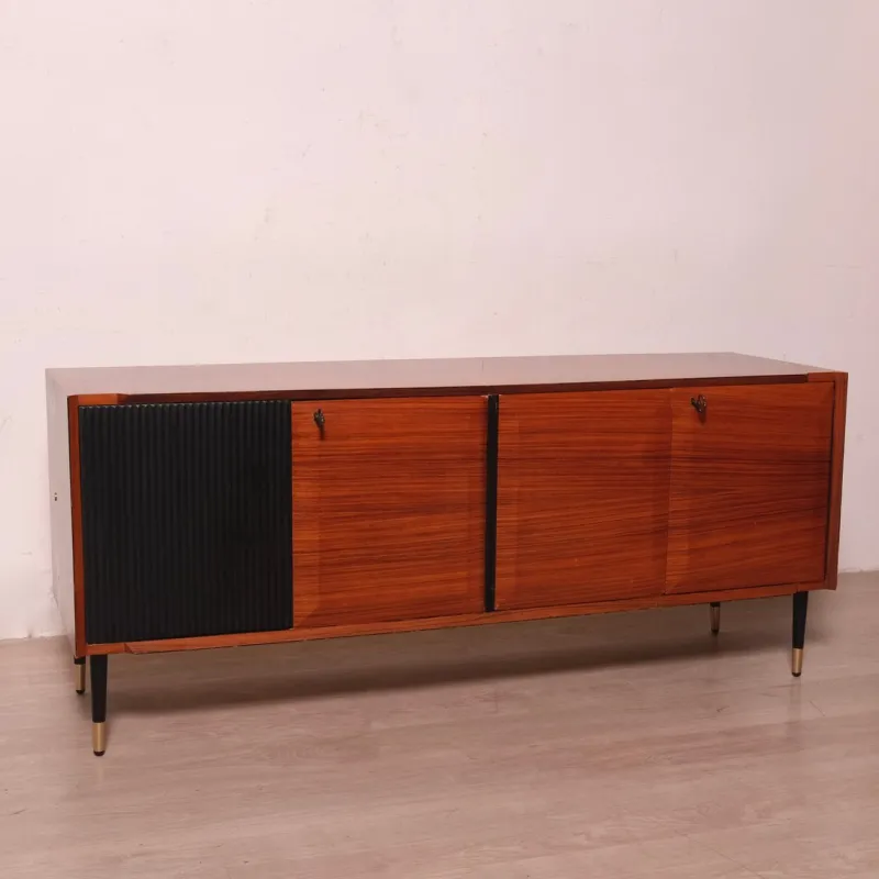 Pamono Mid-Century Italian Credenza, 1950s> Sideboards & Buffets