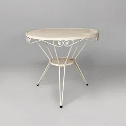 Pamono Mid-Century Italian Modern White Iron Round Garden Table with Flower Decor, 1960><noscript><img width=