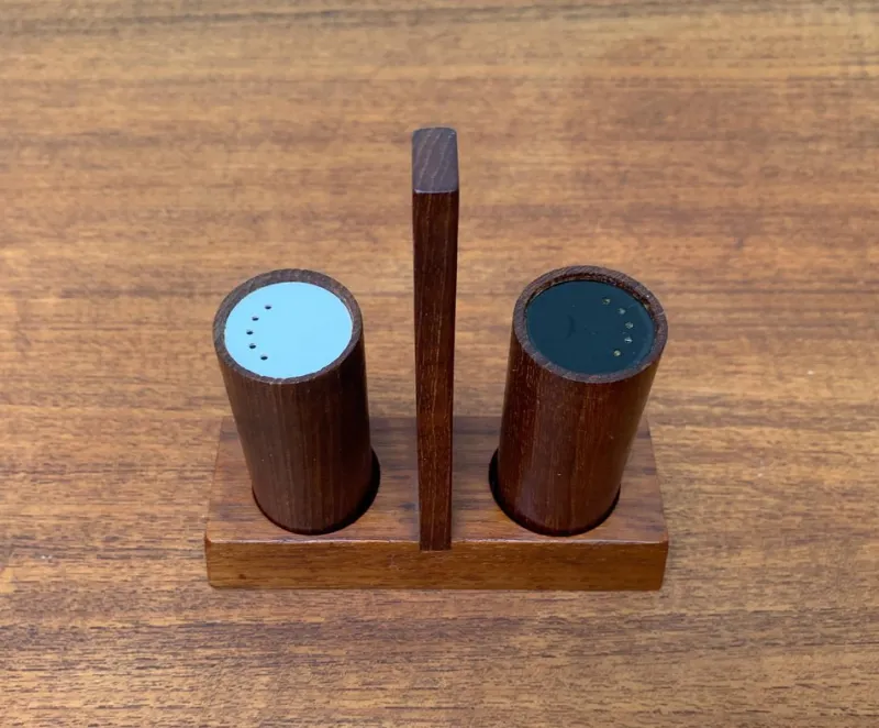 Pamono Mid-Century Italian Teak Pepper and Salt Shaker from Anri Form, Italy, Set of 3> Salt & Pepper Shakers