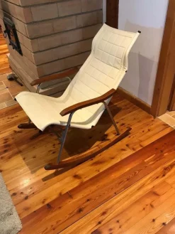 Pamono Mid-Century Japanese Rocking Chair by Takeshi Nii> Rocking Chairs