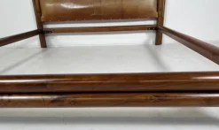 Pamono Mid-Century Modern Bed in Wood and Leather><noscript><img width=