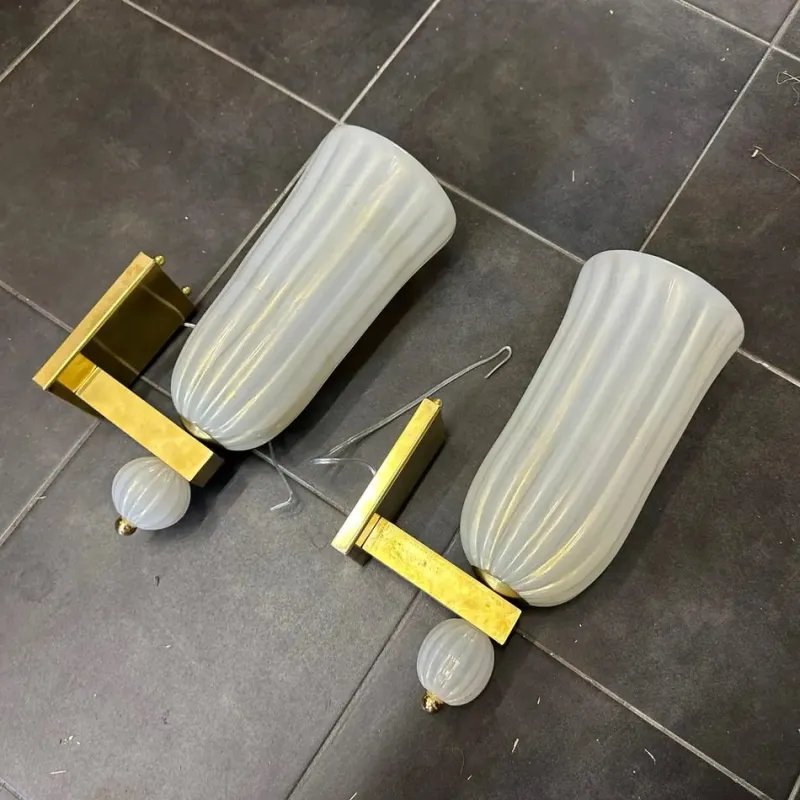 New Pamono Mid-Century Modern Brass and Murano Glass Wall Sconces in the style of Barovier, 1990s, Set of 2