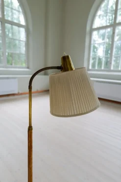 Pamono Mid-Century Modern Brass and Brown Leather Floor Lamp from Falkenbergs Belysning, Sweden, 1960s><noscript><img width=