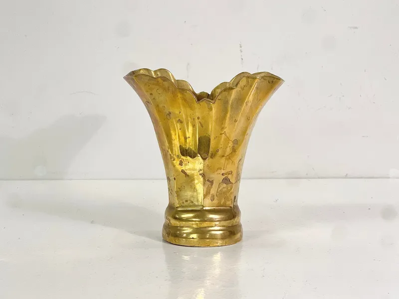 Pamono Mid-Century Modern Brass Vase, 1960s> Vases