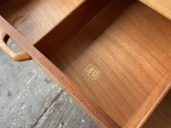 Pamono Mid-Century Modern Chest of Drawers in Oak from G-Plan, 1950s><noscript><img width=