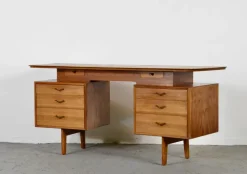 Outlet Pamono Mid-Century Modern Danish Walnut and Brass Desk by Alfred Cox, 1960s